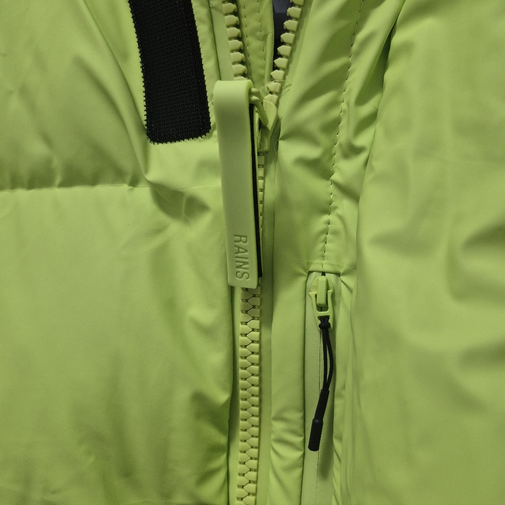 Rains Hooded Padded-Design Jacket, Medium - Picture 8 of 11